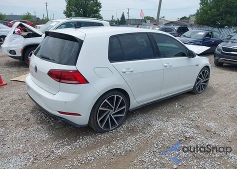 2018 Volkswagen Golf R z USA, uszkodzony, nr VIN WVWWF7AU7JW063758